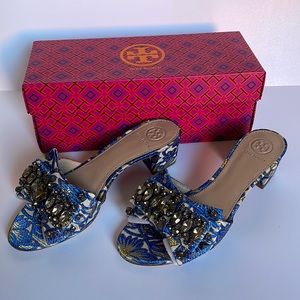 TORY BURCH SLIDE Size 7